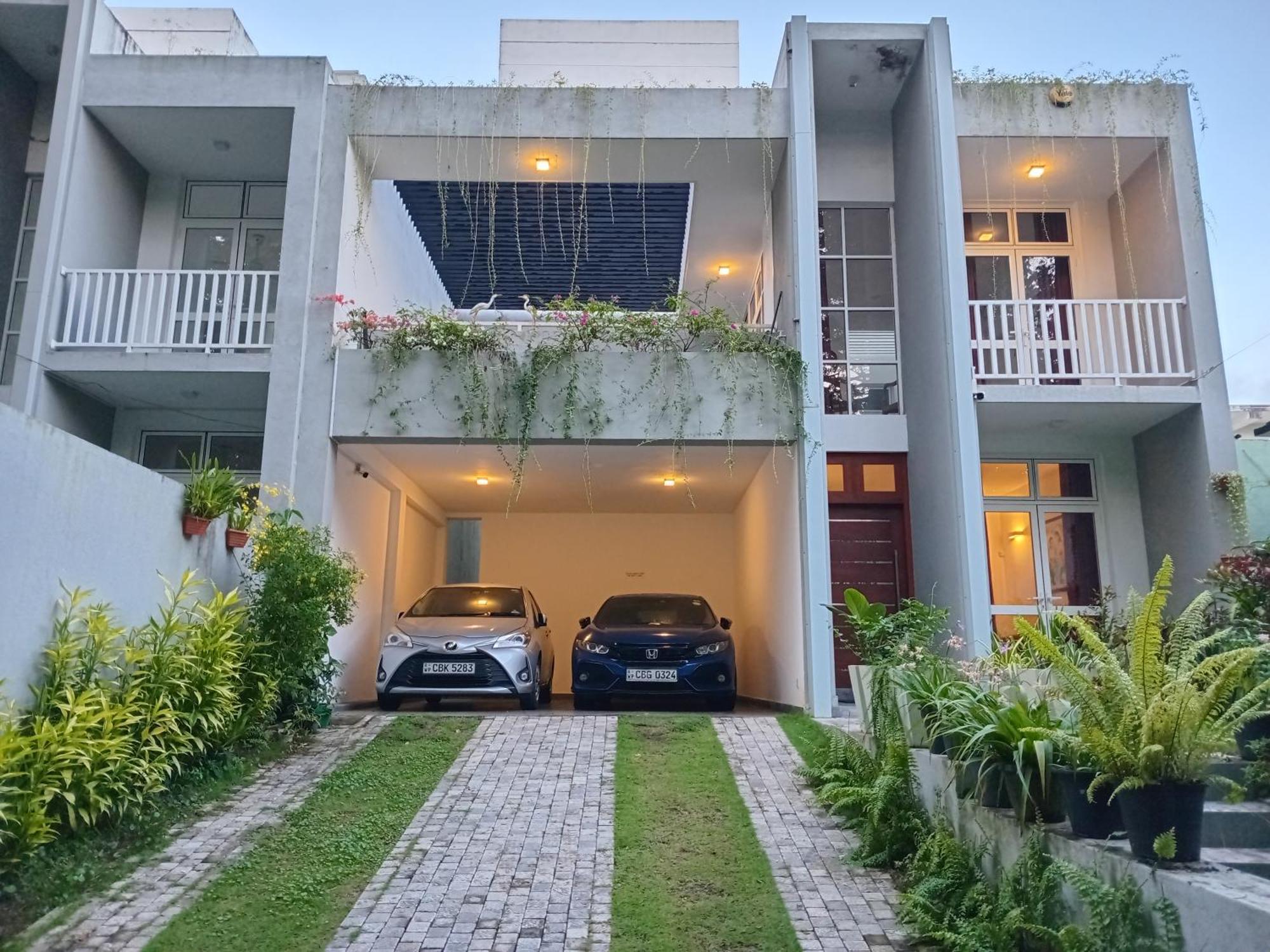 Oesis - Stylish Villa Steps From Historic Galle Fort المظهر الخارجي الصورة