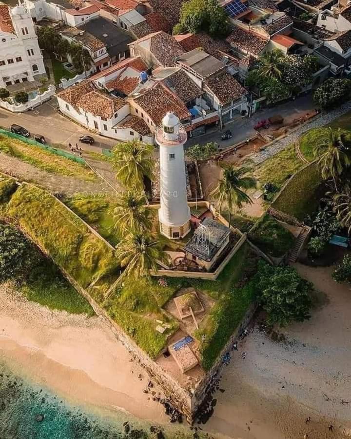 Oesis - Stylish Villa Steps From Historic Galle Fort المظهر الخارجي الصورة